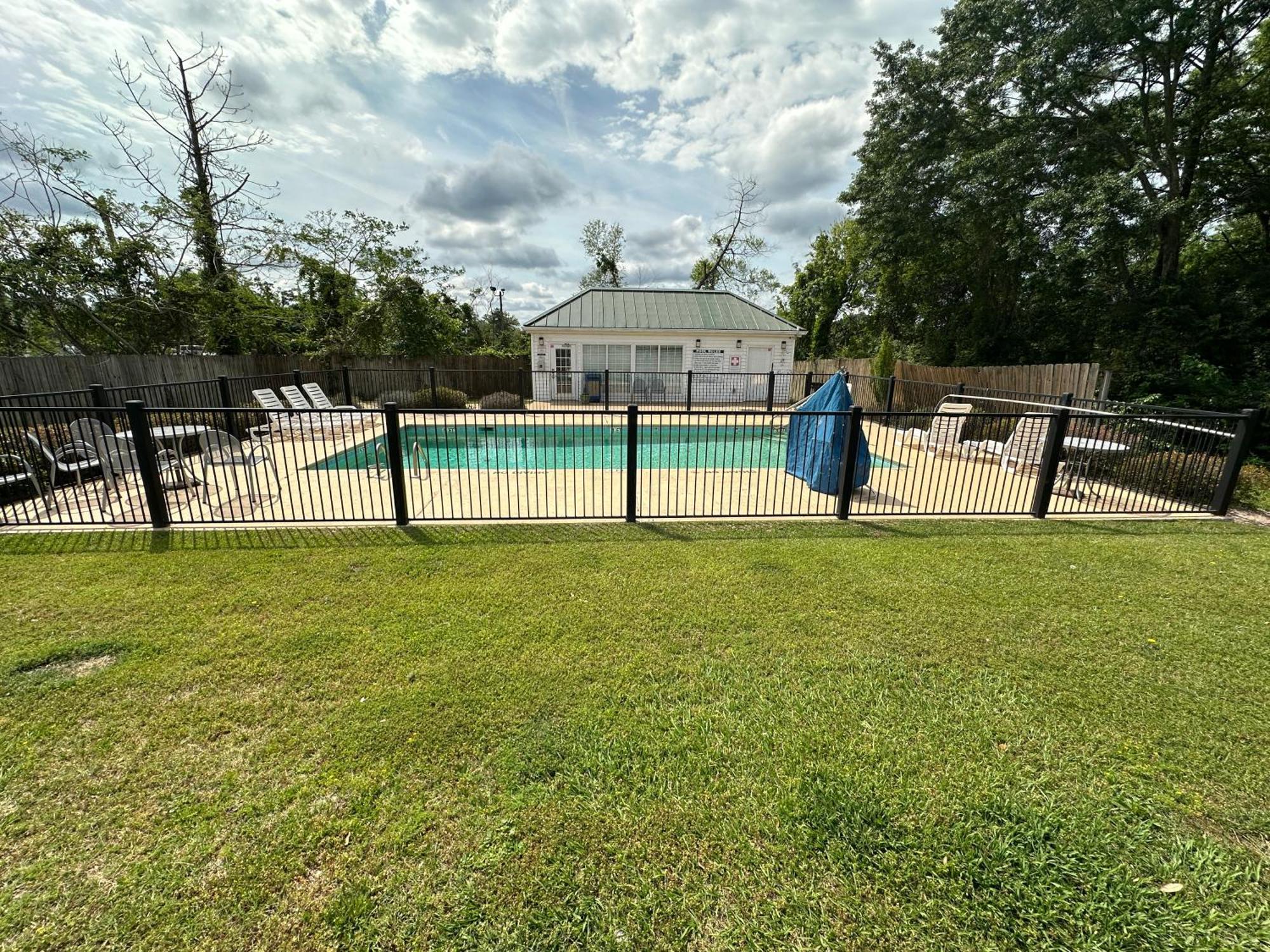 Baymont By Wyndham Thomasville Exterior photo